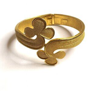 Rare Vintage Trifari Gold-Tone 7” Textured Clamper Bracelet